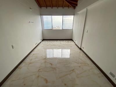 Apartamento en venta en El Poblado El Tesoro, Medellín · foto 12 de 18