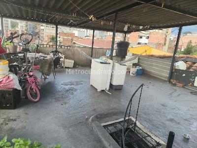 Apartamento en venta en La Candelaria, Medellín · foto 4 de 16