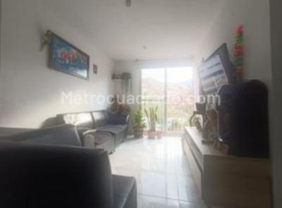 Apartamento de 3 alcobas en venta en Calasanz, Medellín, 45 m² · foto 4 de 7