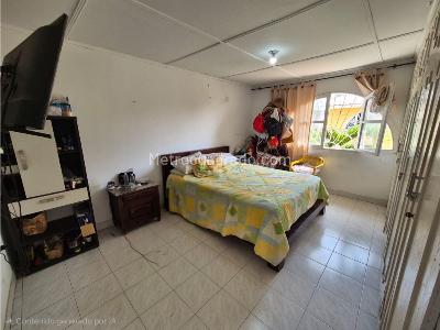 Casa de 4 alcobas en venta en Nuevo Horizonte, Barranquilla, 270 m² · foto 17 de 20
