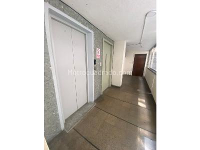 Apartamento en venta en Medellin, Medellín · foto 3 de 18