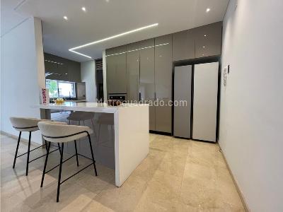 Apartamento de 3 alcobas en venta en Normandia, Cali, 277 m² · foto 13 de 20