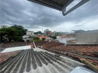 Casa de 5 alcobas en venta en Camino Real, Cali, 378 m² · foto 3 de 20