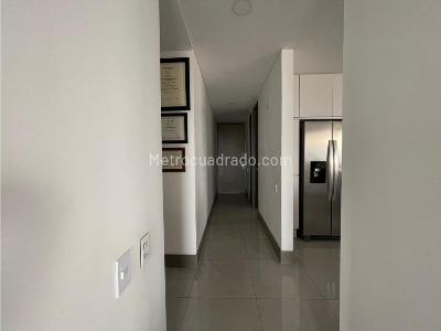 Apartamento en venta en Menga, Cali · foto 8 de 20