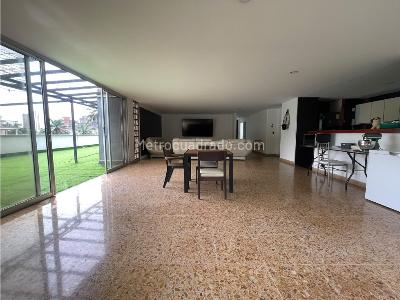 Apartamento de 2 alcobas en venta en Versalles, Cali, 163 m² · foto 6 de 18