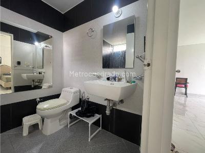 Apartamento de 2 alcobas en venta en Versalles, Cali, 163 m² · foto 7 de 18