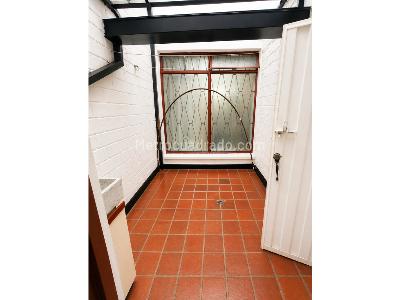 Casa de 4 alcobas en venta en Las Villas, Bogotá, 261 m² · foto 8 de 20
