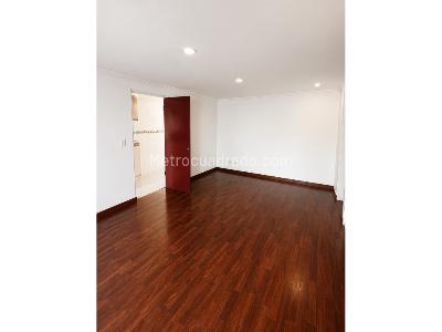 Casa de 4 alcobas en venta en Las Villas, Bogotá, 261 m² · foto 10 de 20