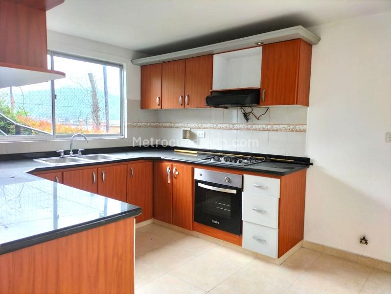 Casa – Manizales, Tesorito - Más
