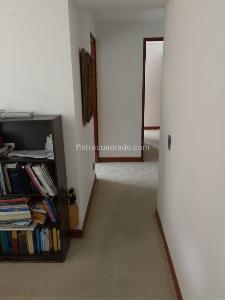 Apartamento de 3 alcobas en venta en Torres Del Country, Bogotá, 152 m² · foto 13 de 16
