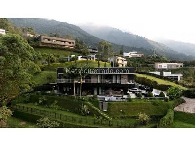 Casa de 5 alcobas en venta en Alto De Palmas, Medellín · foto 2 de 20