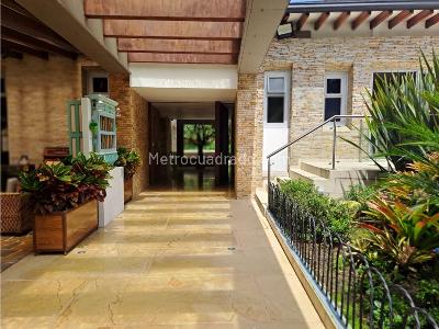 Casa de 5 alcobas en venta en Loma De Los Balsos, Medellín · foto 5 de 20