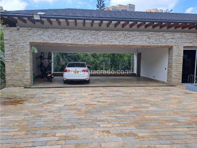Casa de 5 alcobas en venta en Loma De Los Balsos, Medellín · foto 6 de 20