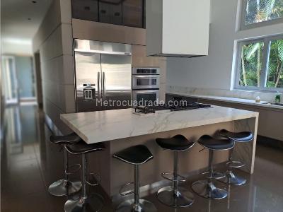 Casa de 5 alcobas en venta en Loma De Los Balsos, Medellín · foto 12 de 20