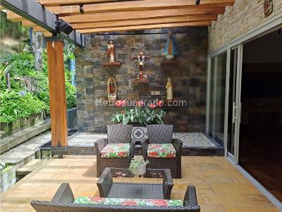 Casa de 5 alcobas en venta en Loma De Los Balsos, Medellín · foto 18 de 20