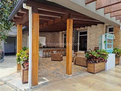 Casa de 5 alcobas en venta en Loma De Los Balsos, Medellín · foto 19 de 20