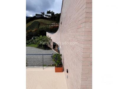 Casa de 4 alcobas en venta en Alto De Palmas, Medellín, 627 m² · foto 8 de 18