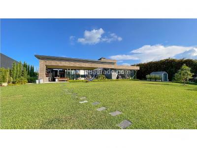 Casa de 5 alcobas en venta en Llanogrande, Rionegro, 600 m² · foto 12 de 20