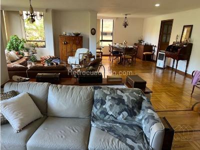 Apartamento de 2 alcobas en venta en El Poblado, Medellín, 307 m² · foto 10 de 16