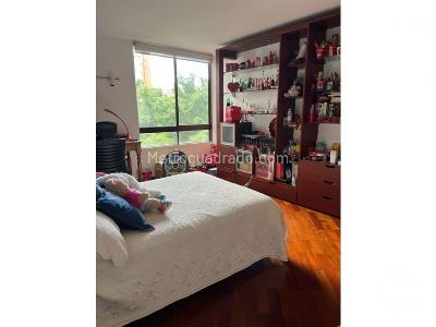 Apartamento de 2 alcobas en venta en El Poblado, Medellín, 307 m² · foto 15 de 16