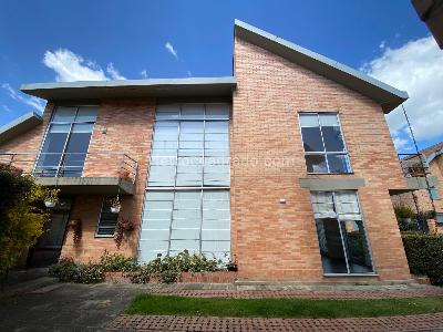 Casa de 4 alcobas en venta en La Balsa, Chía, 242 m² · foto 3 de 19