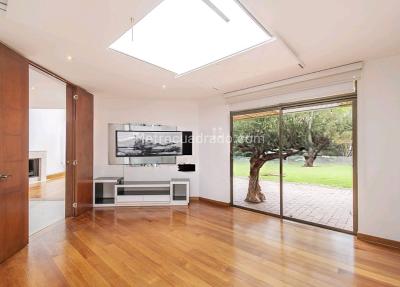 Casa en venta en Guaymaral, Bogotá · foto 3 de 17