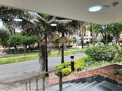 Apartaestudio en venta en Chico Norte Iii, Bogotá, 41 m² · foto 11 de 14