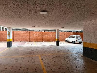 Apartaestudio en venta en Chico Norte Iii, Bogotá, 41 m² · foto 10 de 14