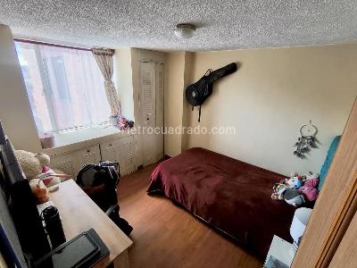 Apartamento de 3 alcobas en venta en Rafael Nuñez, Bogotá, 80 m² · foto 7 de 14