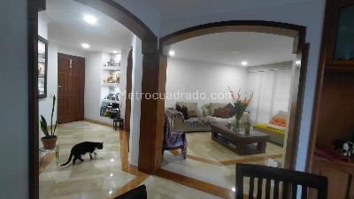 Apartamento de 3 alcobas en venta en Ciudad Salitre Oriental, Bogotá, 197 m² · foto 4 de 20