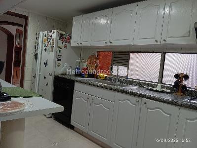 Apartamento de 3 alcobas en venta en Ciudad Salitre Oriental, Bogotá, 197 m² · foto 14 de 20