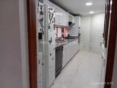 Apartamento de 3 alcobas en venta en Ciudad Salitre Oriental, Bogotá, 197 m² · foto 13 de 20
