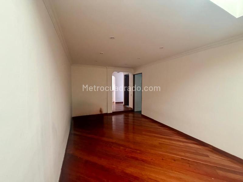 Casa – Bogotá, Caobos, Localidad Usaquén - Más