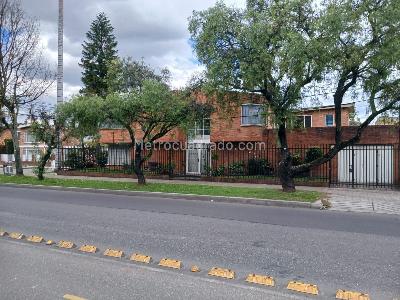 Casa en Venta, LA ESMERALDA, Bogotá D.C.