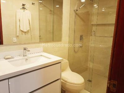 Apartamento de 3 alcobas en venta en Santa Barbara Central, Bogotá, 166 m² · foto 17 de 20