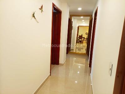 Apartamento de 3 alcobas en venta en Santa Barbara Central, Bogotá, 166 m² · foto 6 de 20