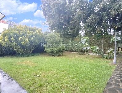 Casa de 3 alcobas en venta en Vereda Cerca De Piedra, Chía, 260 m² · foto 17 de 20