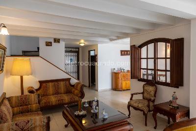 Casa de 5 alcobas en venta en Nueva Marsella, Bogotá, 280 m² · foto 2 de 18