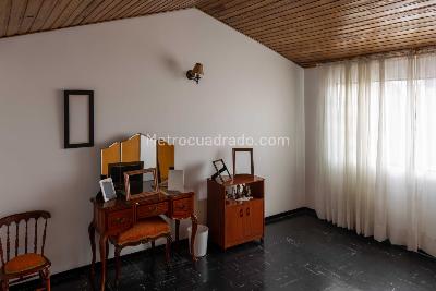 Casa de 5 alcobas en venta en Nueva Marsella, Bogotá, 280 m² · foto 4 de 18