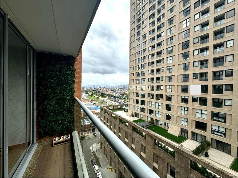 Piso – Bogotá D.C. - Más