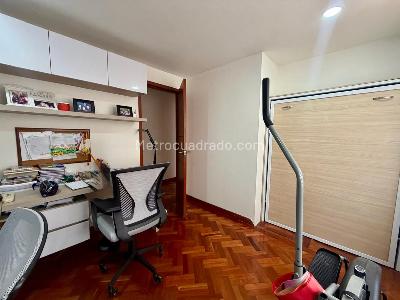 Apartamento en venta en Pontevedra, Bogotá · foto 12 de 17