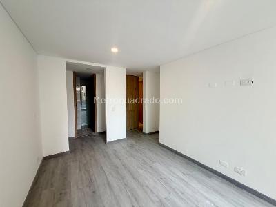 Apartamento en venta en Quinta Paredes, Bogotá · foto 2 de 17