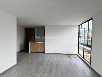 Apartamento en venta en Quinta Paredes, Bogotá · foto 8 de 18