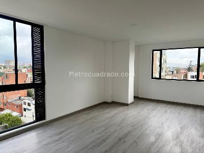 Apartamento en venta en Quinta Paredes, Bogotá · foto 3 de 18