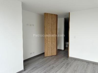 Apartamento en venta en Quinta Paredes, Bogotá · foto 6 de 18