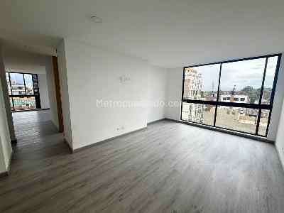 Apartamento en venta en Quinta Paredes, Bogotá · foto 2 de 18