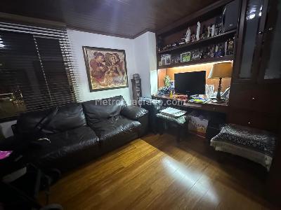 Apartamento de 4 alcobas en venta en Ciudad Salitre Oriental, Bogotá, 272 m² · foto 8 de 13
