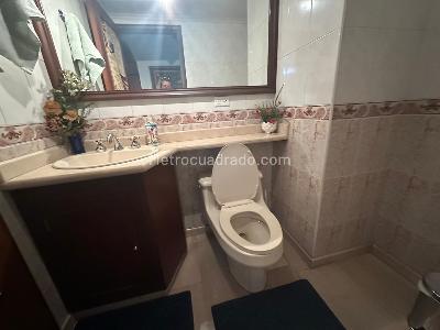 Apartamento de 4 alcobas en venta en Ciudad Salitre Oriental, Bogotá, 272 m² · foto 11 de 13