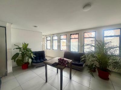 Casa de 5 alcobas en venta en Normandia Ii, Bogotá, 347 m² · foto 3 de 20