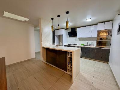 Casa de 5 alcobas en venta en Hayuelos, Bogotá, 300 m² · foto 9 de 20